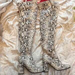 Unisa Snakeskin Pattern Over-the-Knee Boots